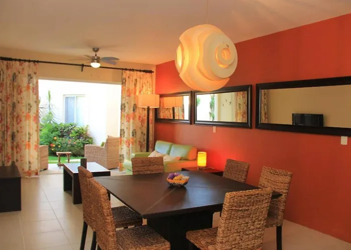 Apartment Ground Floor Condo, Steps From Coco And 5th Av Playa del Carmen